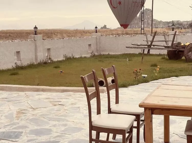 ホテル Soleado Cappadocia