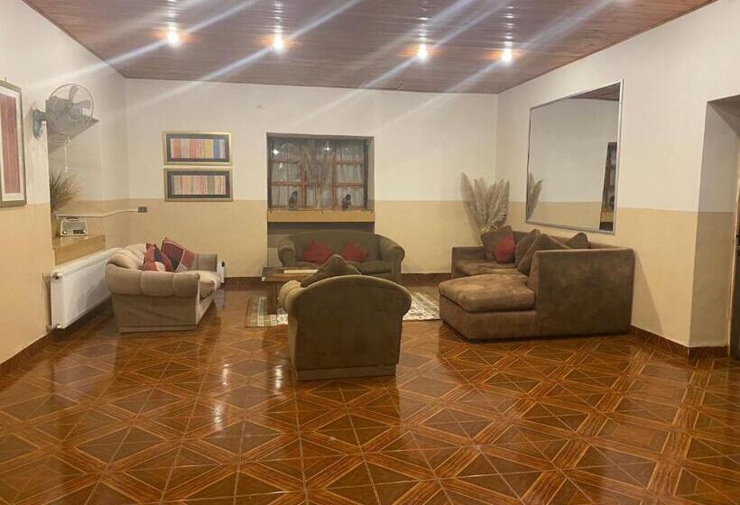 Общежитие Linares