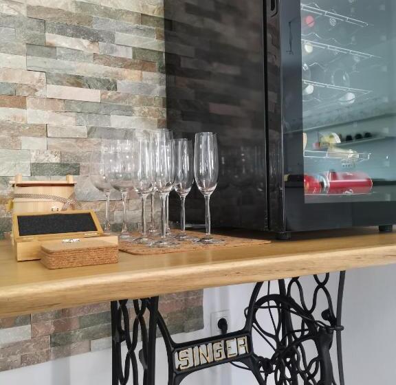 تختخواب و صبحانه Hostel Postaja