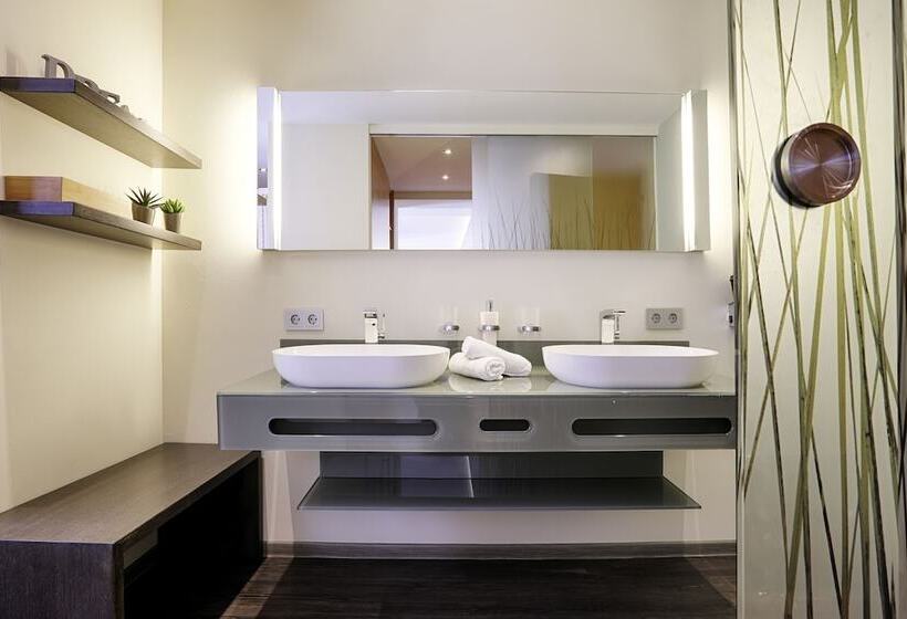 Landhotel Schwab   By Homekeepers