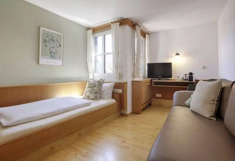 Landhotel Schwab   By Homekeepers