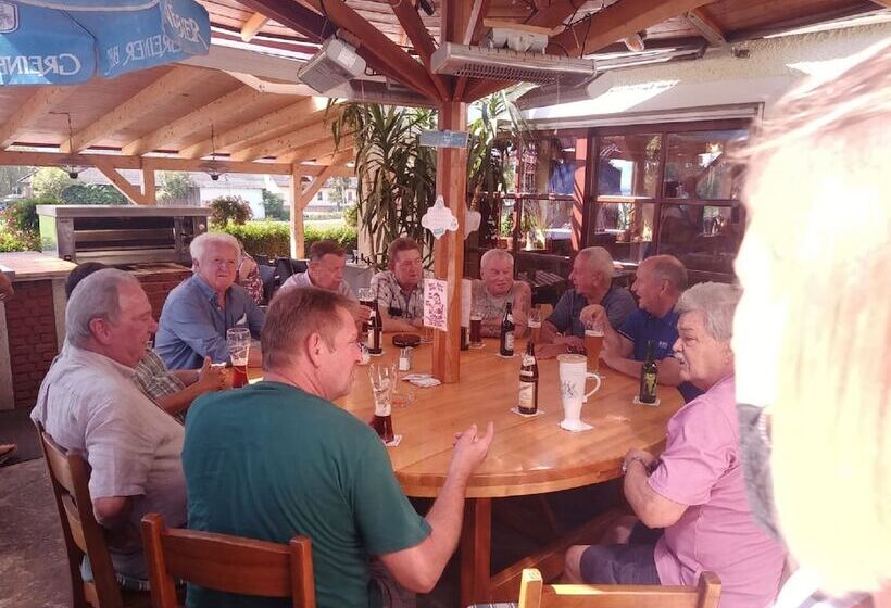 ペンション Landgasthof Schmidbauer