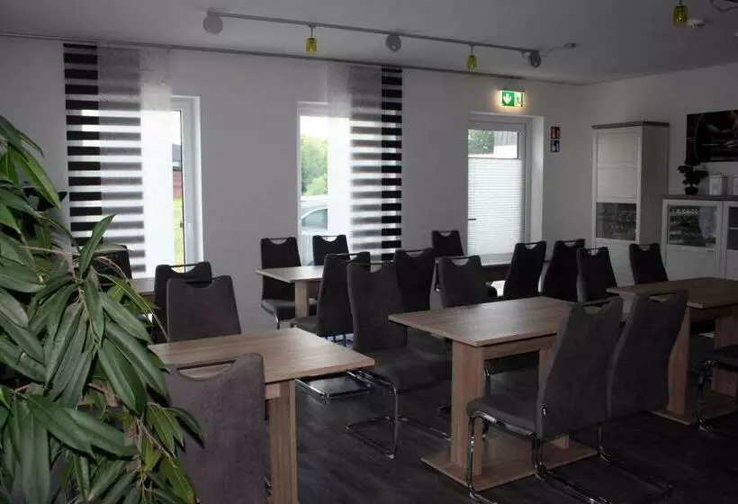 Aamiaismajoitus (B&B) Heidezeiten