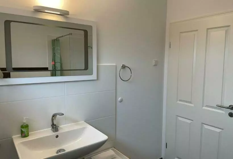 Aamiaismajoitus (B&B) Heidezeiten