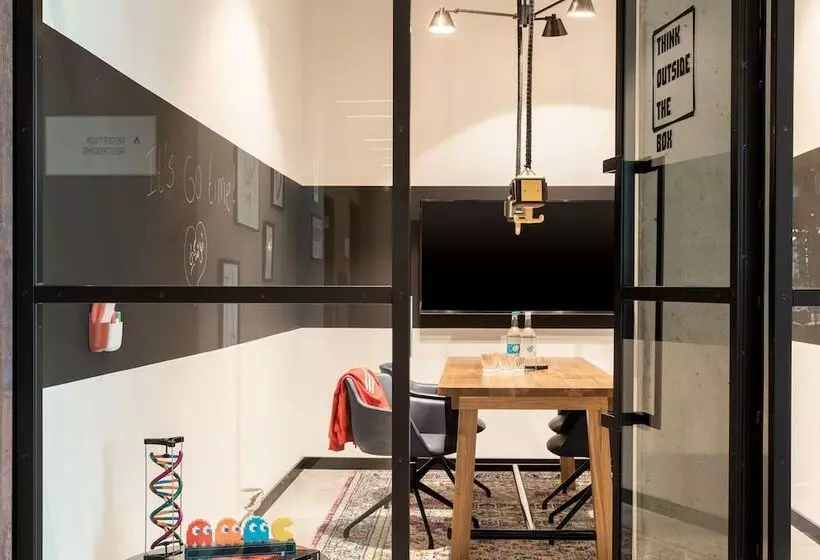 هتل Moxy Wuerzburg