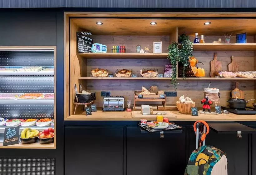 هتل Moxy Wuerzburg