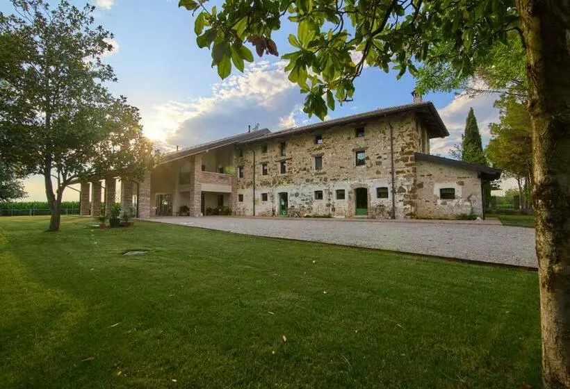 Majatalo Casale San Pietro