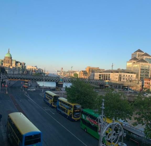 膳宿费 The Tara Suite Private Room