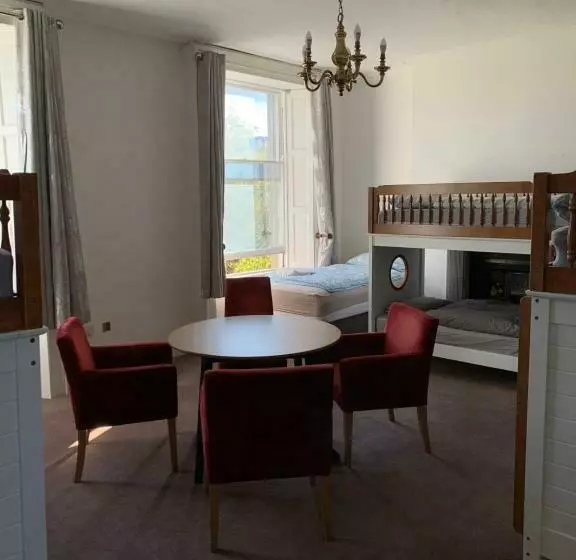 پانسیون The Tara Suite Private Room