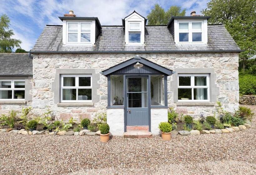 Joivy Exceptional Cottage With Parking