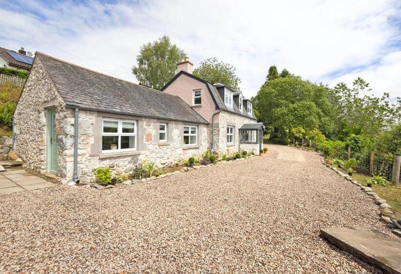 Joivy Exceptional Cottage With Parking