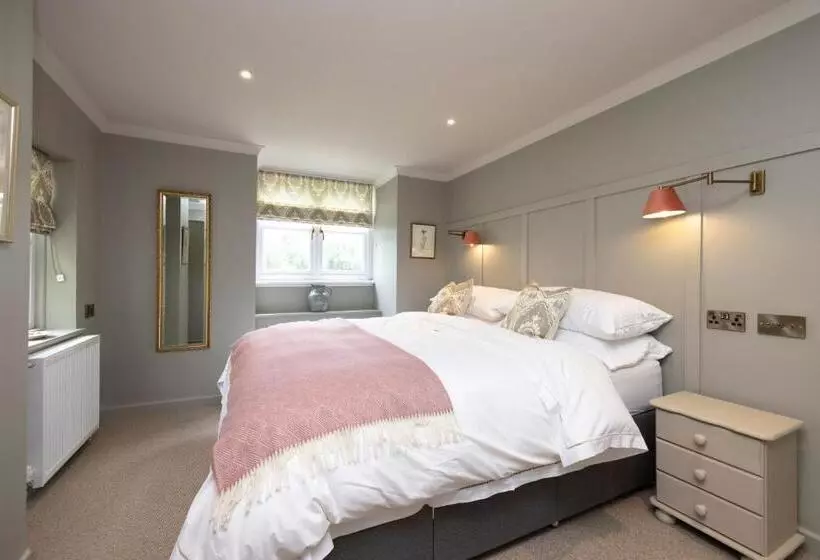 Joivy Exceptional Cottage With Parking