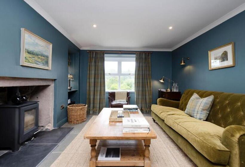 Joivy Exceptional Cottage With Parking