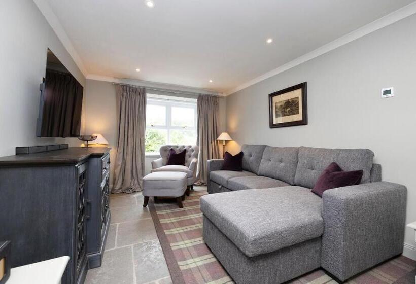 Joivy Exceptional Cottage With Parking