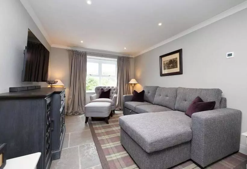Joivy Exceptional Cottage With Parking