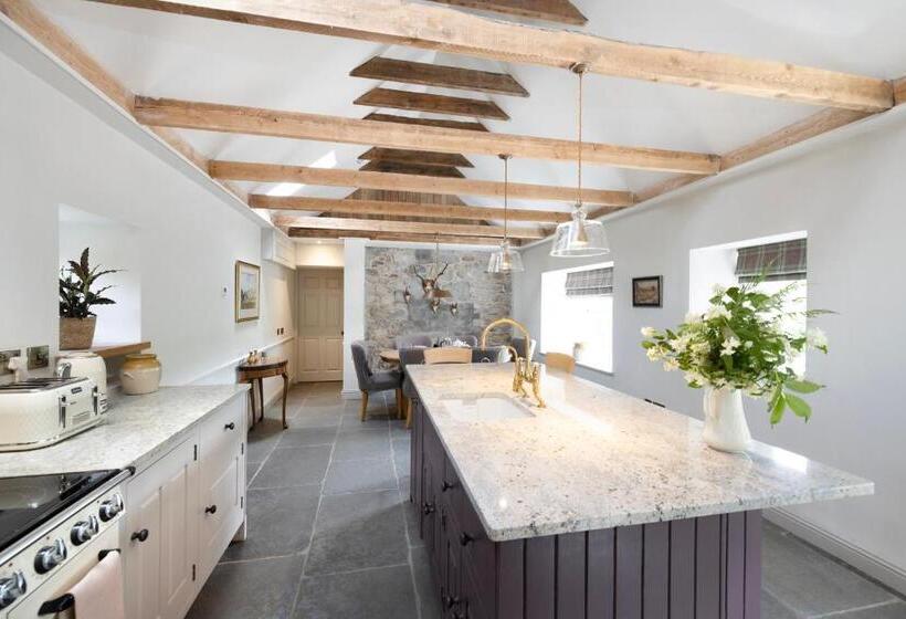 Joivy Exceptional Cottage With Parking