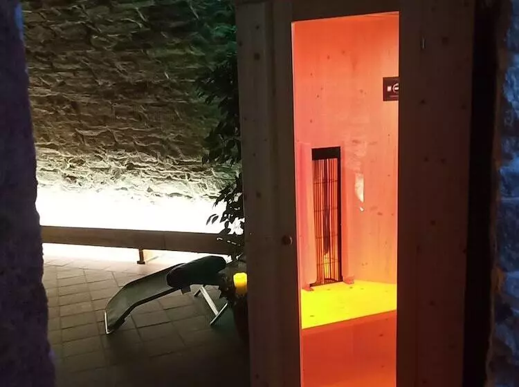 Hotelli Schloss Goldacker  Das Schloss Der Gesundheit