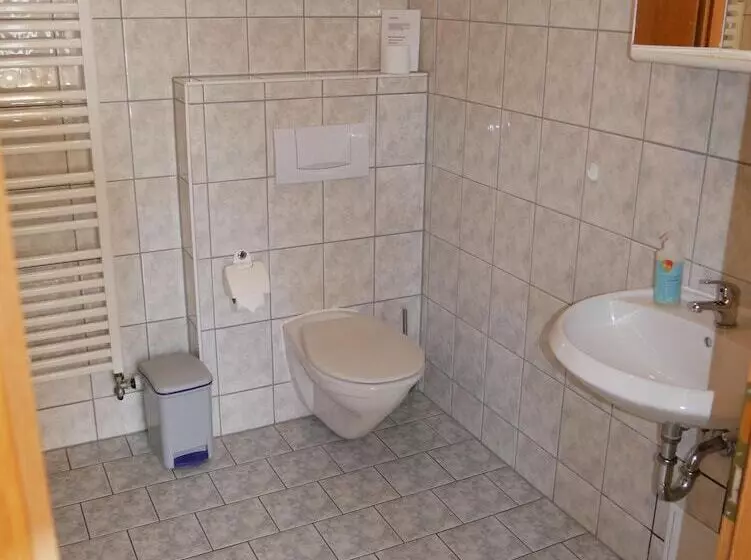 Hotelli Schloss Goldacker  Das Schloss Der Gesundheit