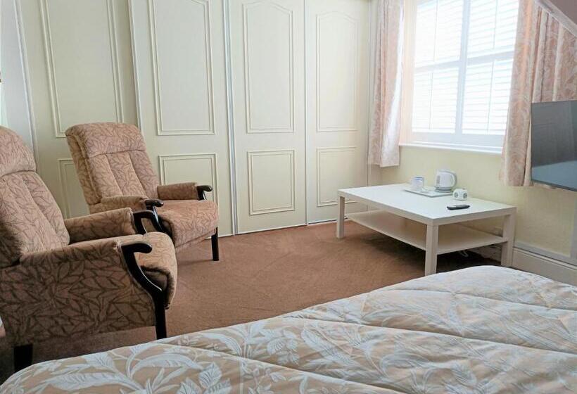 פנסיון Granby House