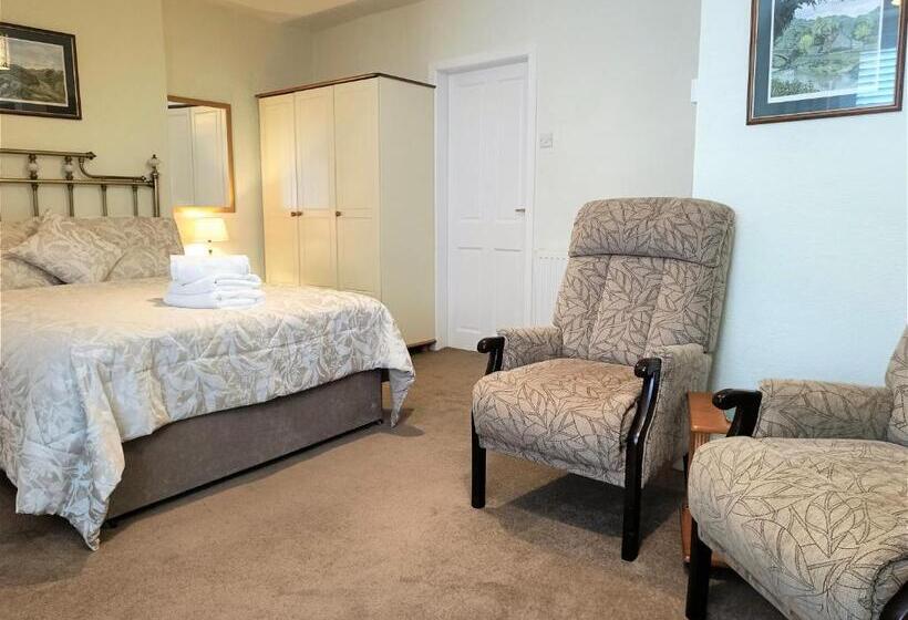 פנסיון Granby House