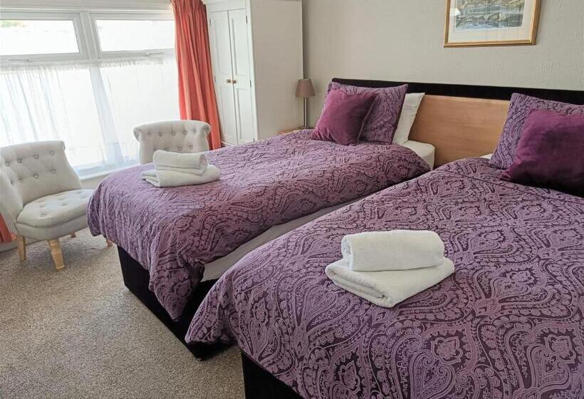 פנסיון Granby House