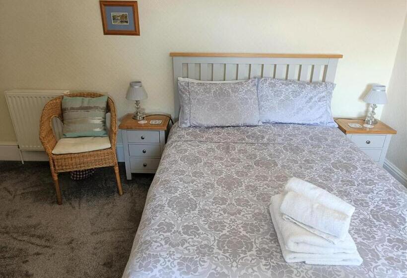 פנסיון Granby House