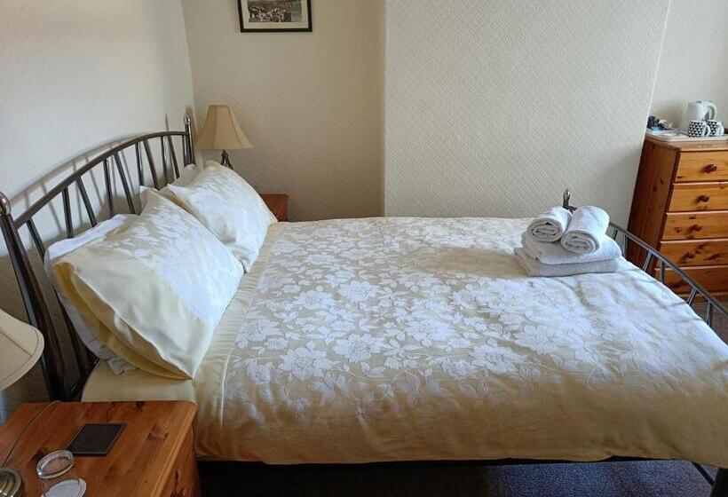 פנסיון Granby House