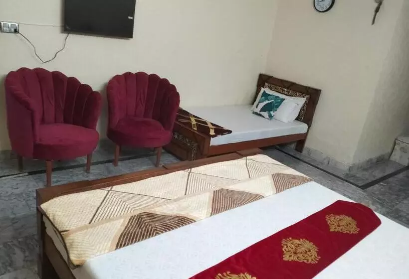 پانسیون Lexus Lodge