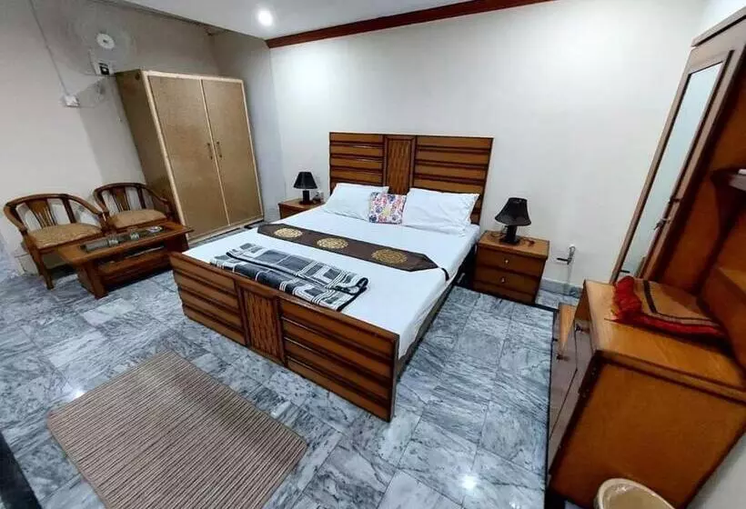 پانسیون Lexus Lodge