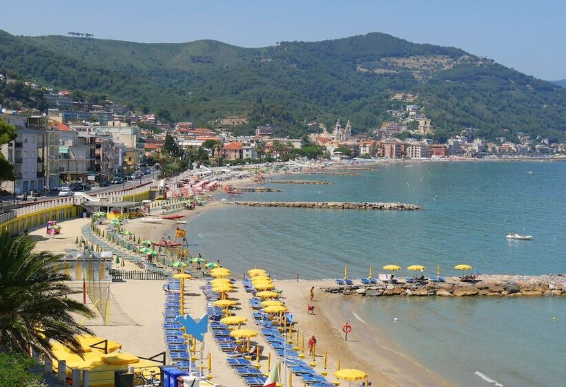 White Flower 250mt From Sea