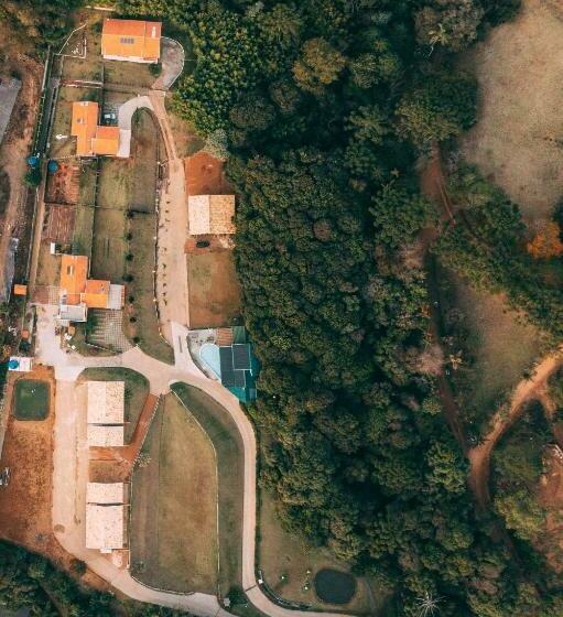 הוסטל Pousada Trem Chic