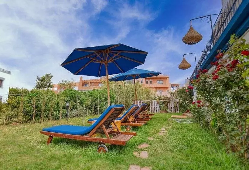 Aamiaismajoitus (B&B) Blue Wave Lodge