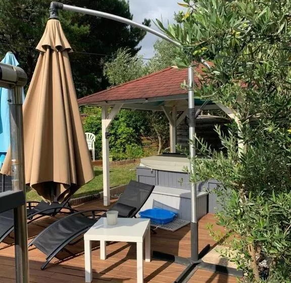 Aamiaismajoitus (B&B) Chadisietmaintenant