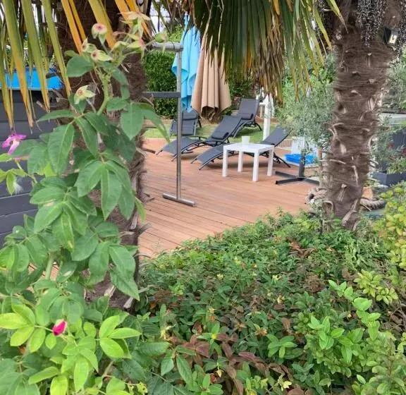 Aamiaismajoitus (B&B) Chadisietmaintenant