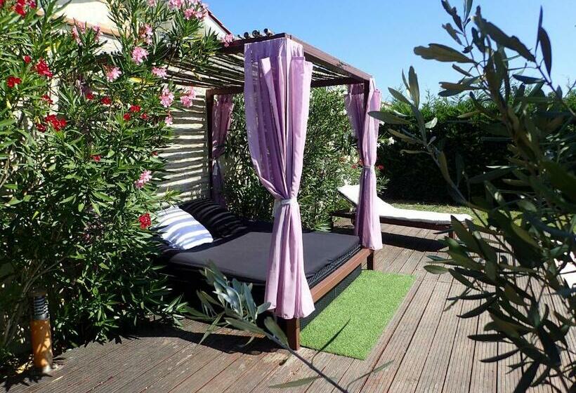 민박 Love Room Kama Room