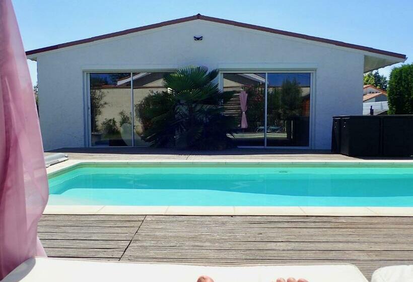 민박 Love Room Kama Room