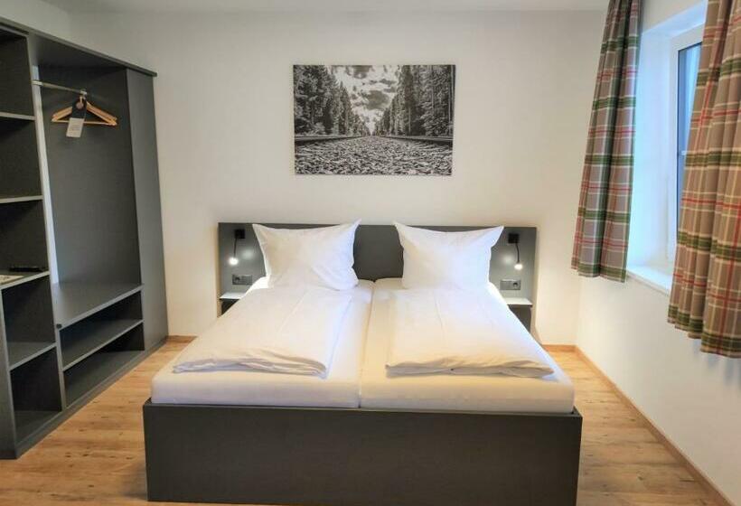 Отель Am Gleis 1