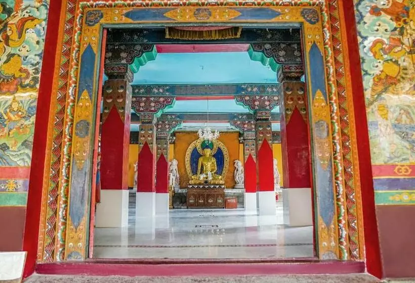 هتل Chokling Arthouse   The Treasure Of Himalayas
