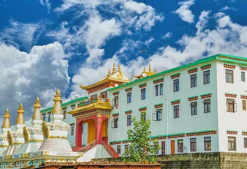 هتل Chokling Arthouse   The Treasure Of Himalayas