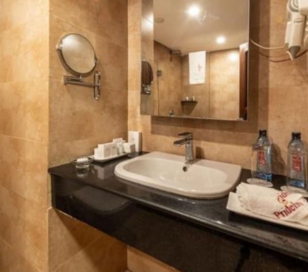 پانسیون Prideinn Mombasa City Superior Single Room 1