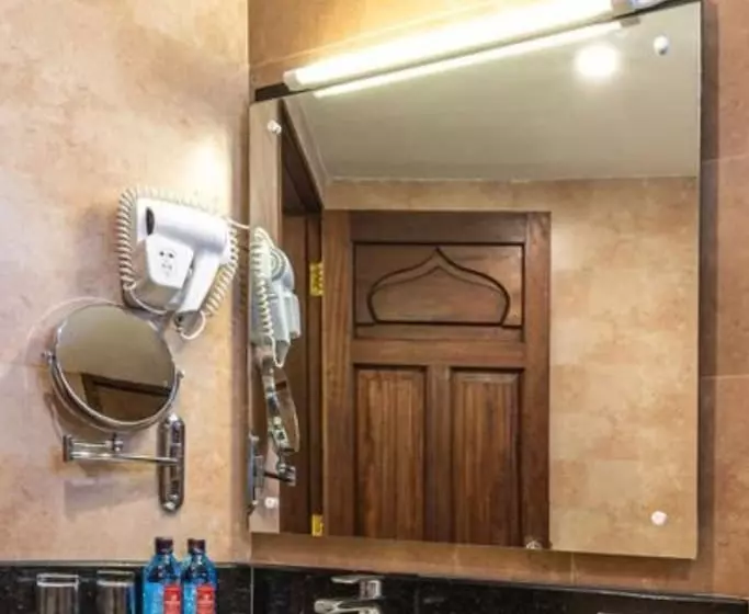 پانسیون Prideinn Mombasa City Superior Single Room 1