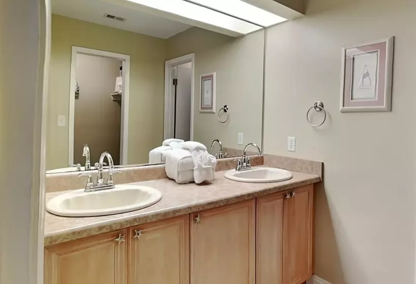 Spinnaker #2a By Southern Vacation Rentals