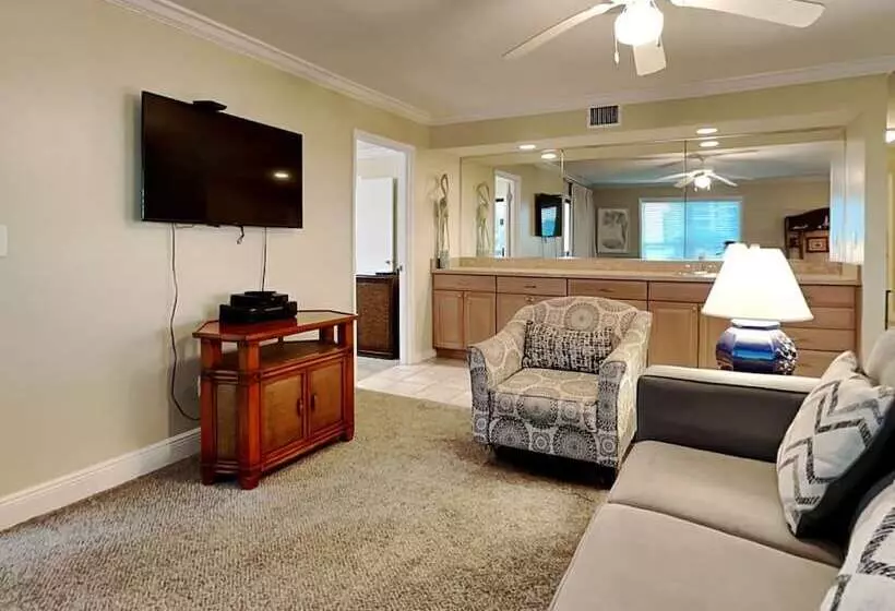 Spinnaker #2a By Southern Vacation Rentals