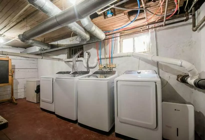 Retkeilymaja Bridgewalk Estate A Wanderlust Abodes Property