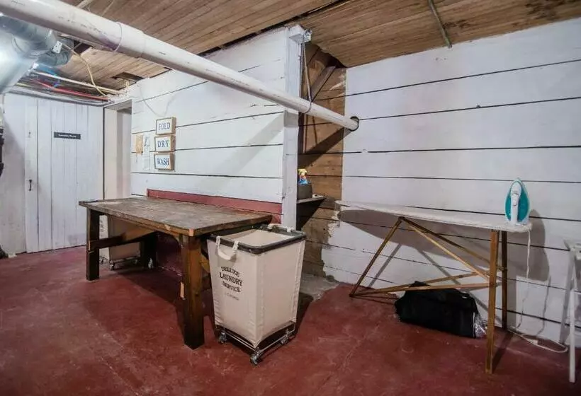 Retkeilymaja Bridgewalk Estate A Wanderlust Abodes Property