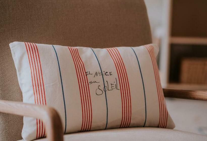 Отель Casadorio