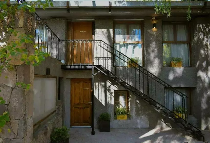 ホテル La Mision Guest House
