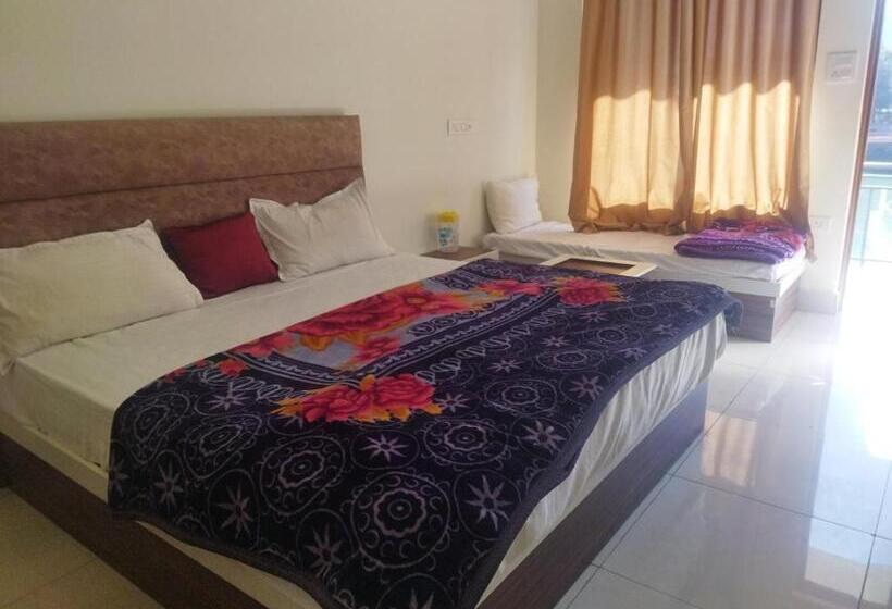 Отель Lake View Paradise