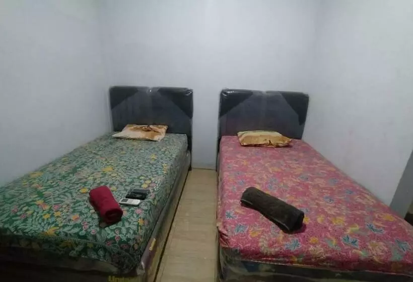 Hotelli Near Ramayana 3