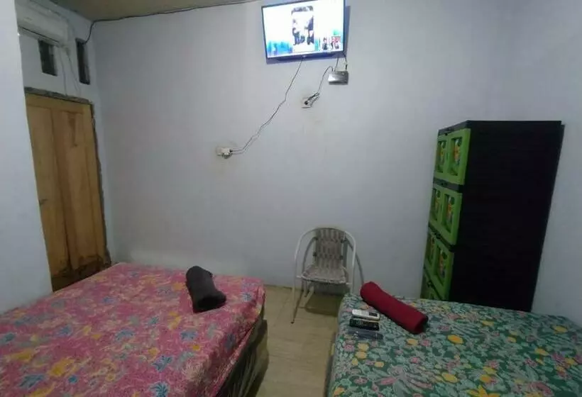 Hotelli Near Ramayana 3